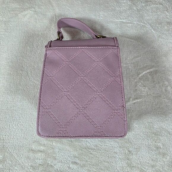 Frye & Co Cellie Crossbody Bag Lavender Faux Leather Phone Purse CC Slot 2 Pocke - Picture 6 of 8